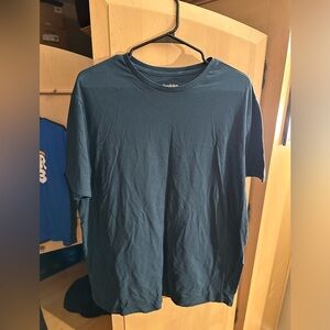 Men’s blue target shirt